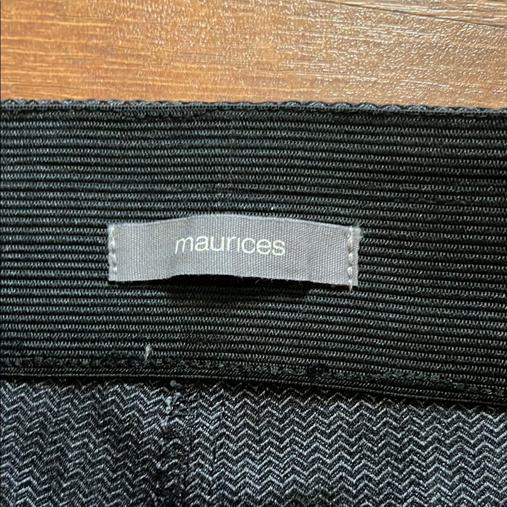 New Maurices Black skinny mid rise Textured Pants - Picture 2 of 14